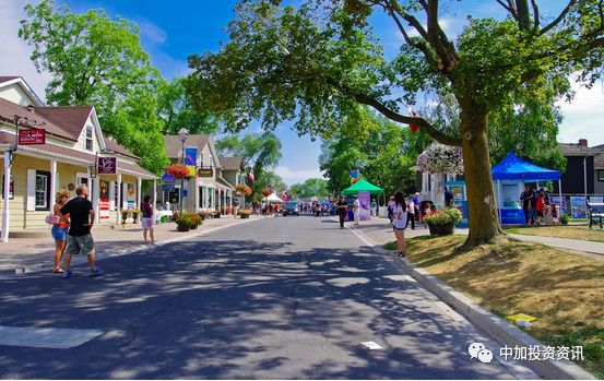 民宿距离渔人村,出门走上一会儿就是缅因街.