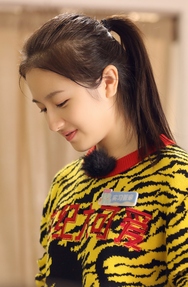 亲爱的客栈今晚十点开张刘涛率七员工迎接职场第一课