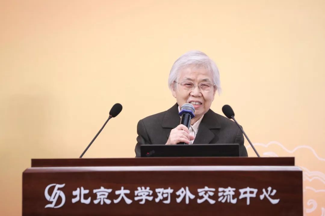 陈堃銶表示非常赞同王选的看法——"汉字激光照排系统的成功,与北大等