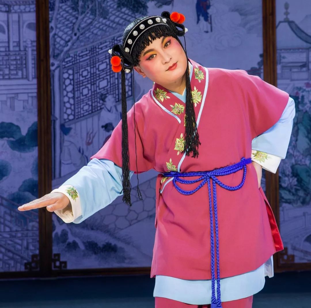 四大亮点踏伞行今晚隆重启幕