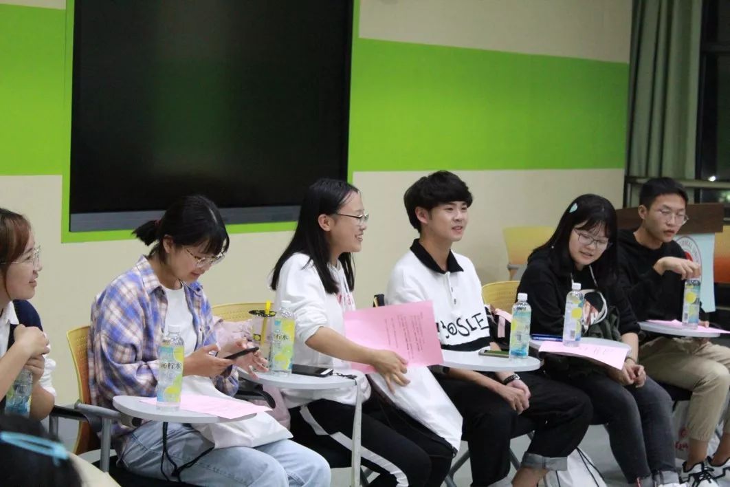 新生座谈会第二期丨川蜀新生相聚校庆之夜