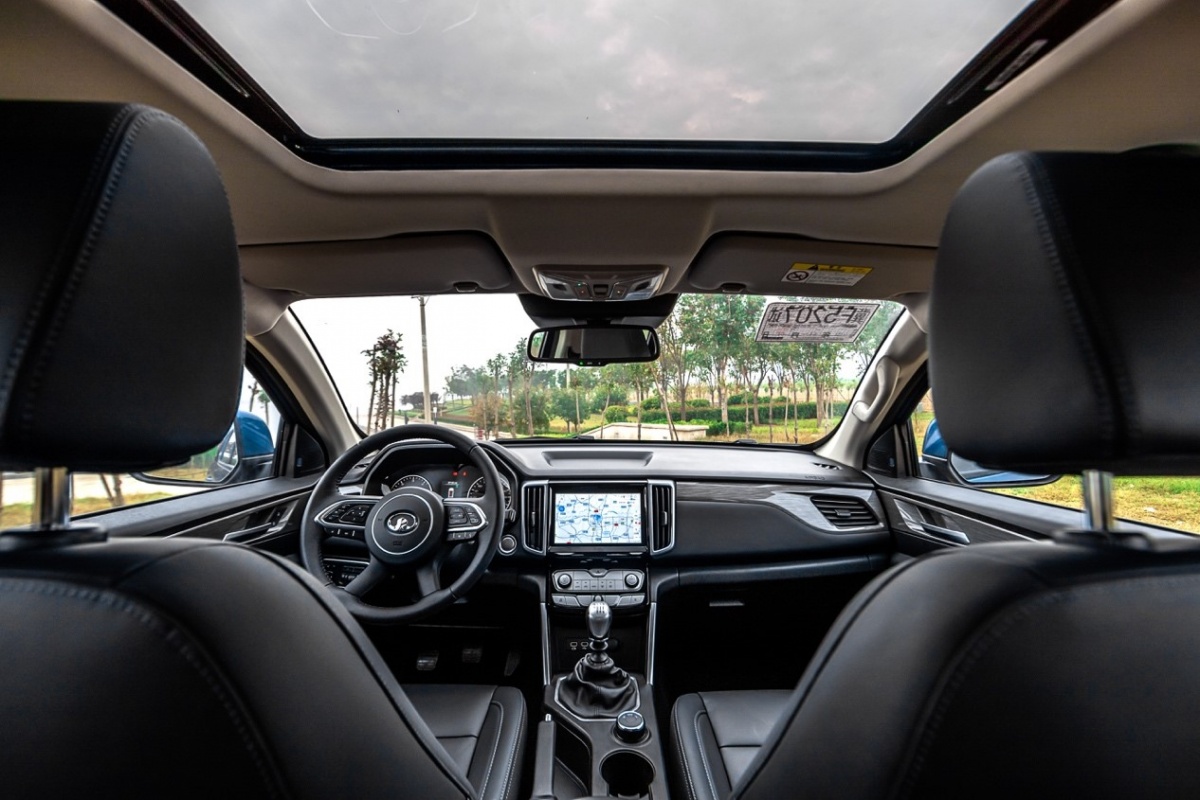 赚钱生活皆体面,长城炮商用皮卡正式上市