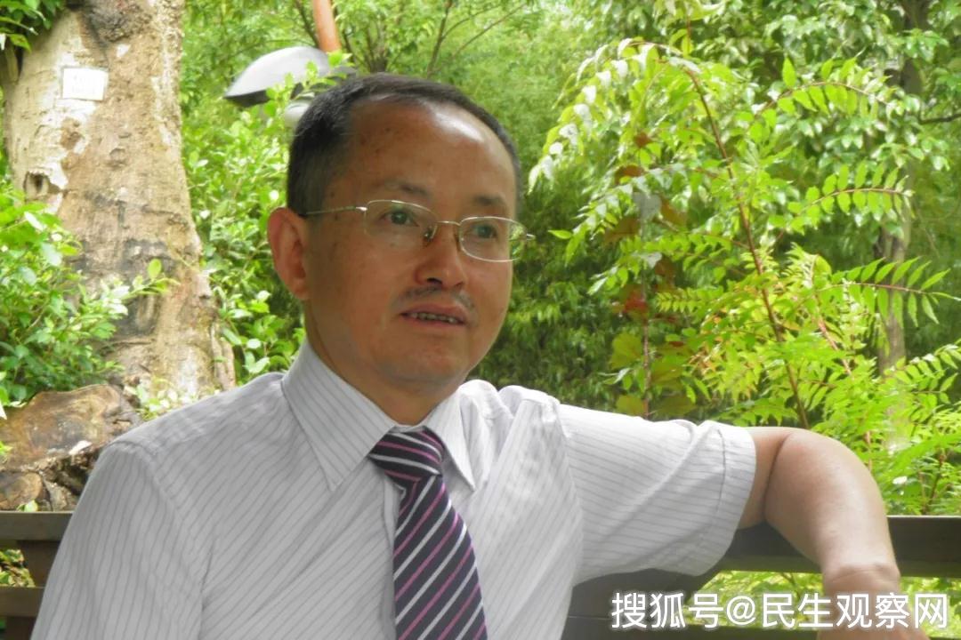 雷大鹏:从教30年功勋教师,全国优秀教师王茂:昆明市十杰百优教师,昆明