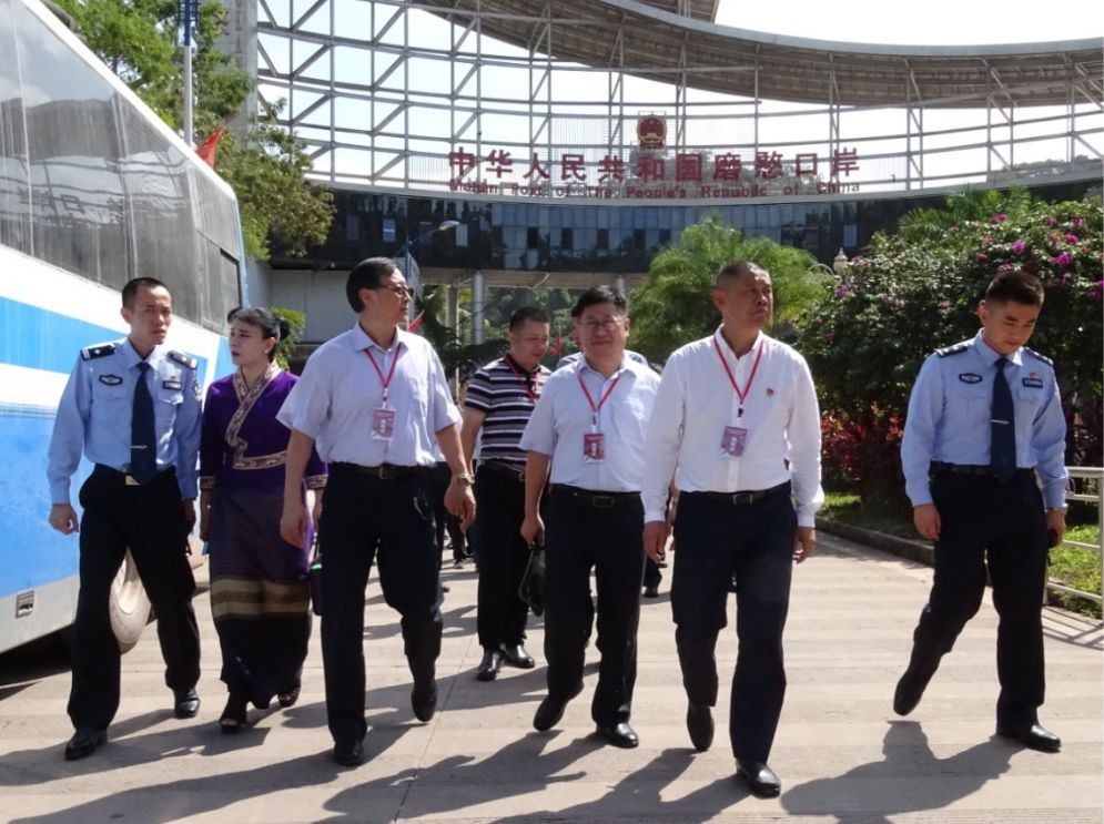 西双版纳州侨联,州司法局,州普法办承办,中共勐腊县委,县政府,勐腊县