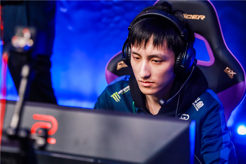 原创dota2lgd在斗鱼开设擂台迎接solo挑战赛单杀maybe的机会来了