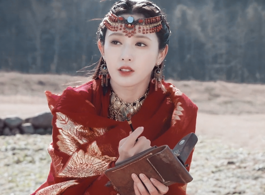 彭小苒演妖猫传一身红衣造型惊艳却因擅自改戏被骂哭