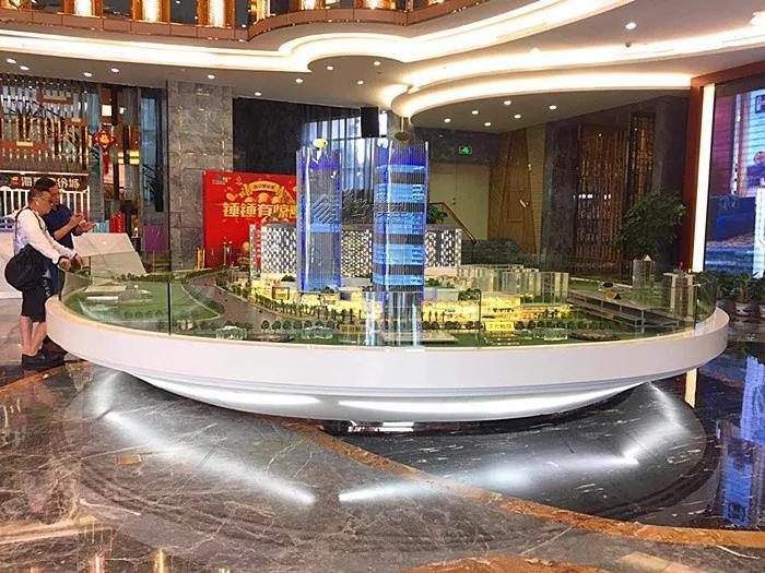 打造出行云流水的中式意境,则选择悬挂式沙盘展示