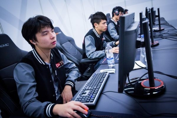 原创dota2lgd在斗鱼开设擂台迎接solo挑战赛单杀maybe的机会来了