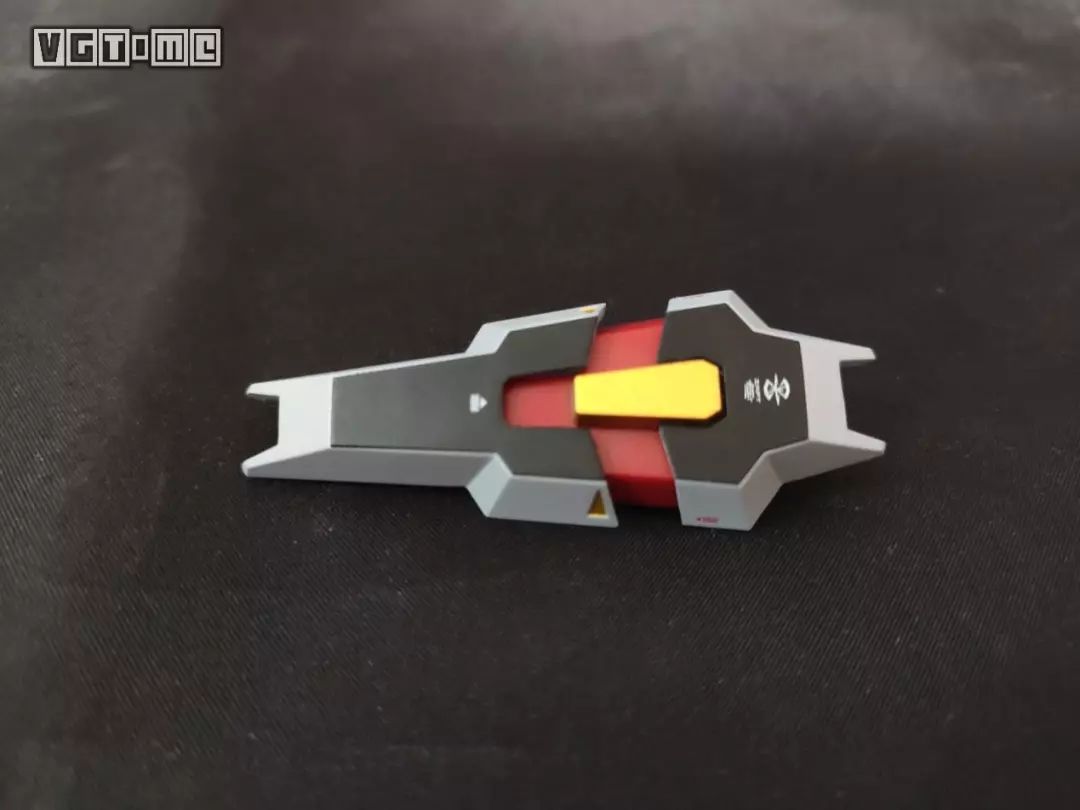 体现zaft理想的真红之翼metalrobot魂命运高达简评