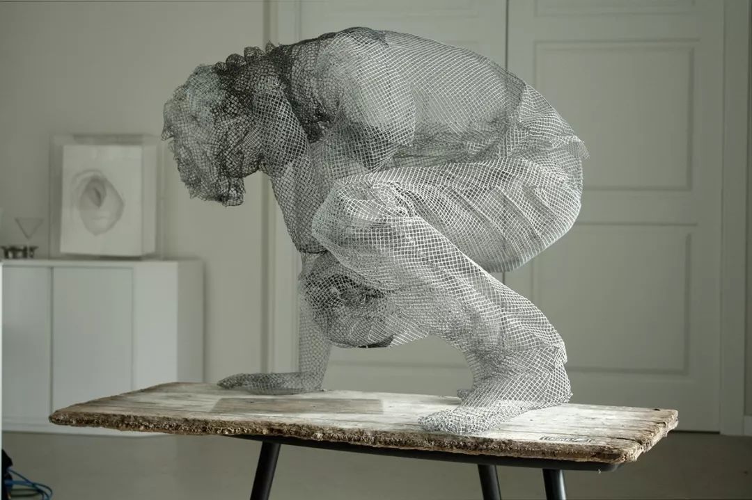 用铁丝网造幽灵宫殿的他简直就是真实版盗梦空间的创造者