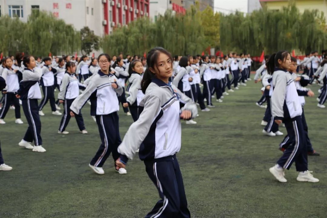 渭城区首届中学生篮球联赛开幕式顺利举行_咸阳中学