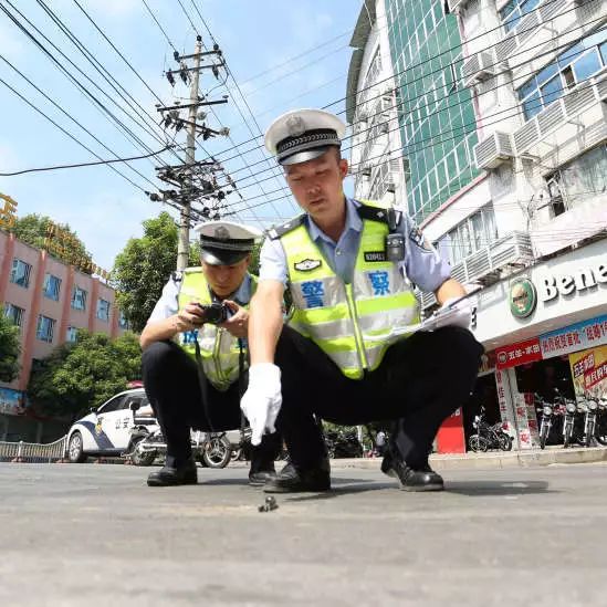 安徽民警刘建图片