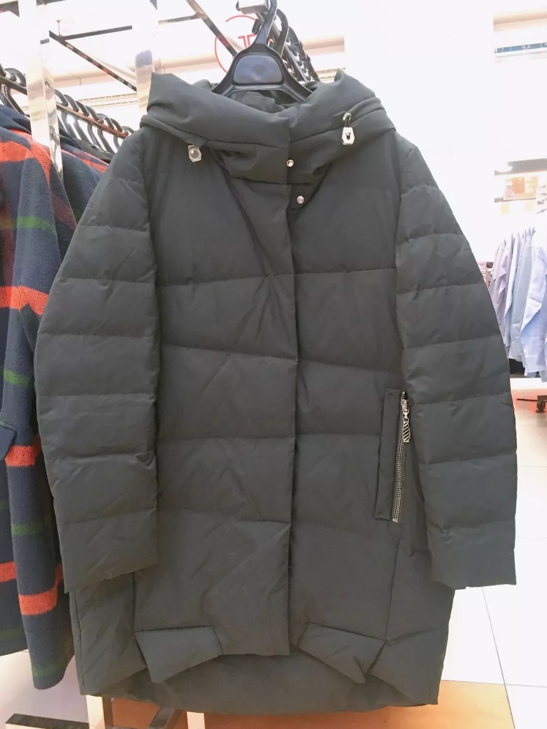 倩云女装特卖全场98元起精选美衣速来抢货