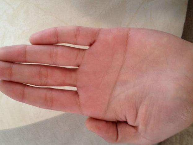 任观澜手指间隙反映人的金钱成就与思想你了解多少