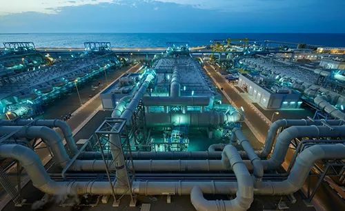 7万立方米淡化海水,能装满45个奥林匹克标准型泳池,满足新加坡10%的用