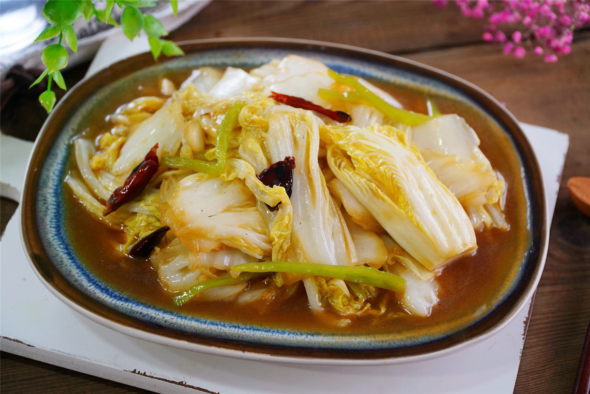 炒白菜,什么时候放醋是关键,搞错的人不少,难怪不香还很酸