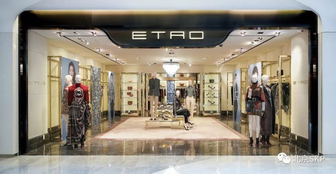 liu tao × etro 特选胶囊系列单品于北京skp店铺内耀动着奢美光华