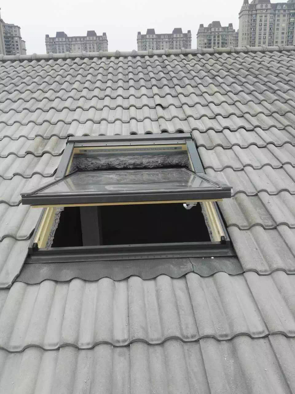 斜屋顶开天窗有哪几种图片