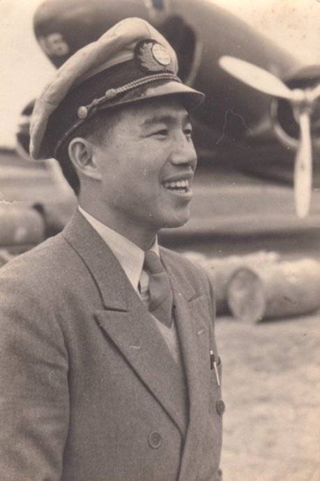 他是蒋介石的专机驾驶员,一项世界记录至今无人能破