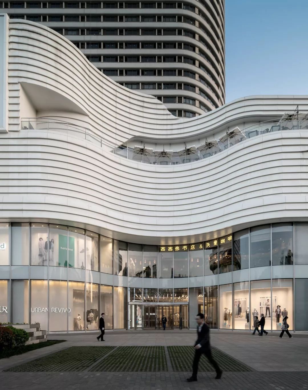 momopark西安地铁置业时代广场地铁上盖城市生活目的地