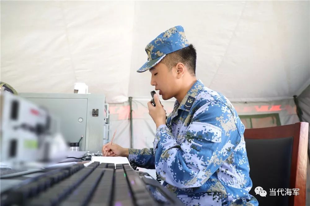 某保障大队的官兵来说是张扬的舞蹈有人说青春是绚烂的流星青春是什么