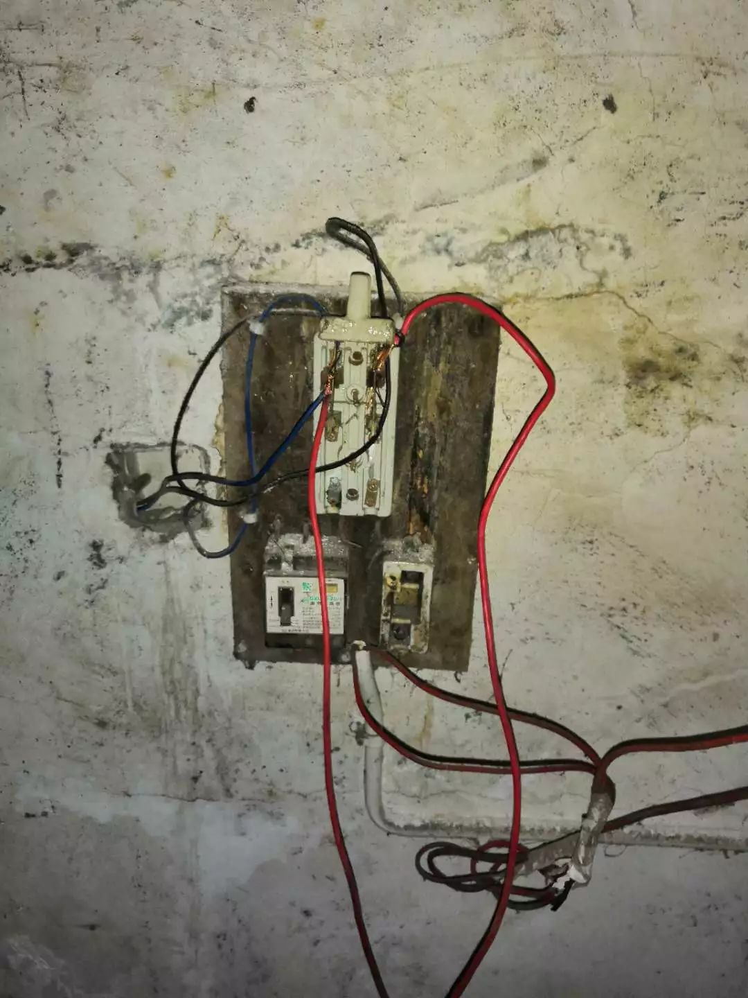 萍乡今年居民窃电已超百万元,看看他们怎么偷电的?