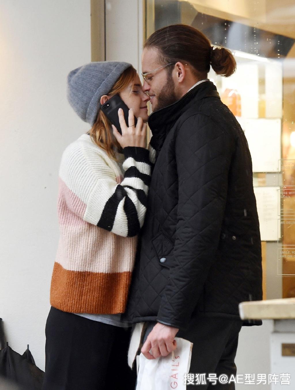 赫敏艾玛沃特森又曝新恋情被狗仔队拍到和新男友甜蜜接吻