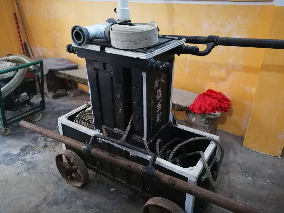 大安镇现存消防水柜10余台,每个消防所都以"老家当