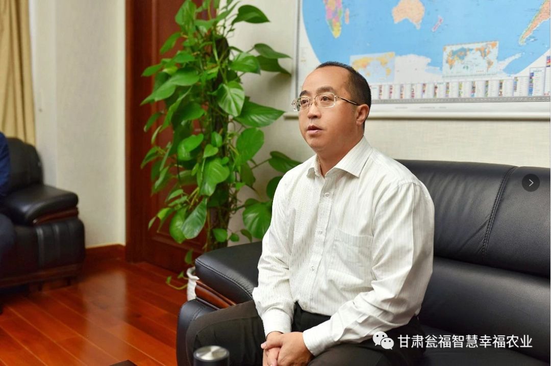 福资讯高端访谈何光亮把贵州磷化集团打造成全球磷化工先锋企业