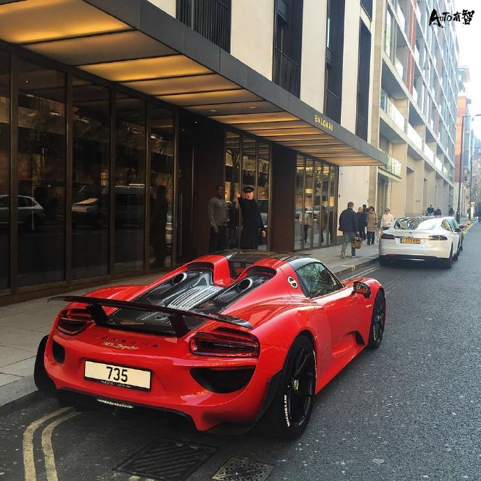 外国街头跑车欣赏,你喜欢哪辆?