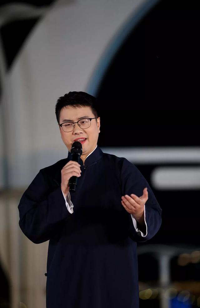 天》朗诵:程凯 赵洋《与中国形象同行》演讲:樊磊《秋天的怀念》朗诵