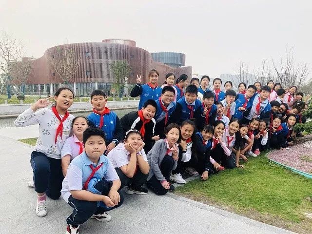 了解奉贤历史感受家乡文化海湾小学五年级海星主题实践活动
