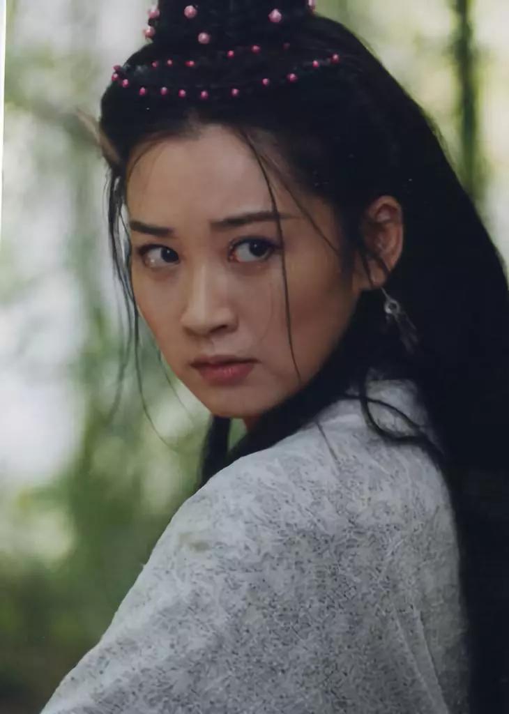 许晴50岁性感的不止是翘臀