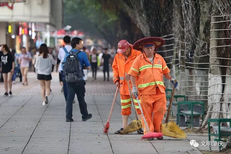 环卫工人节对这些可爱的马路天使道一声你们辛苦了