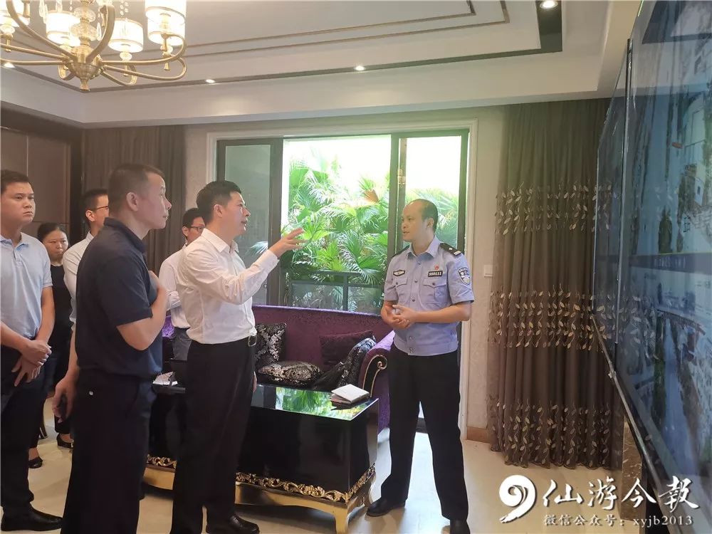 吴国顺一行先后来到榜头镇仙作博物馆,工艺博览城下广场,工艺博览城1