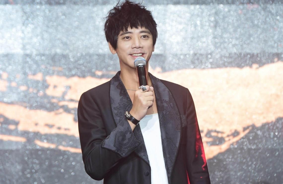 为了不和女儿感情变谈,他经常会给小丸子写信来联络感情,也是因为这个