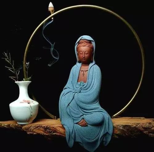 聪明的人,会把时间用在值得的事上;自作聪明的人,会把时间用在算计