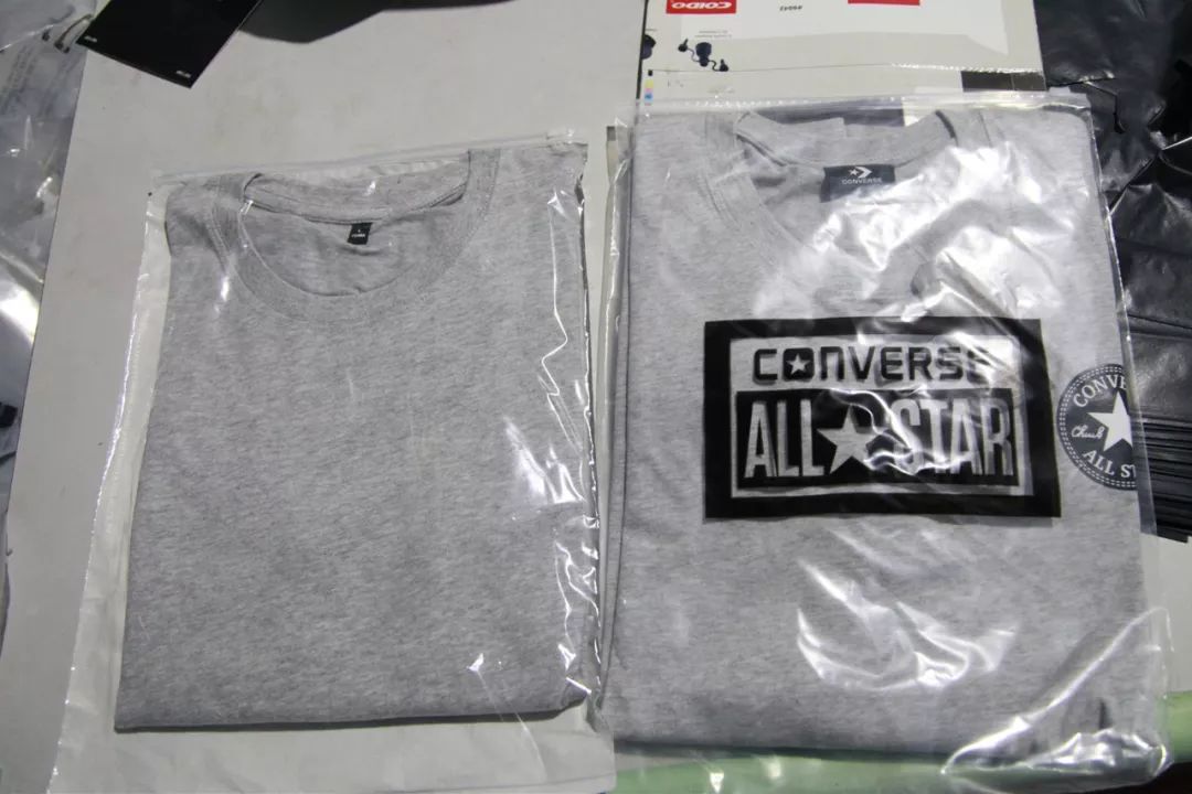 不只是乔丹卫衣,还有各大运动品牌各种款式的服装快来瞅瞅执法人员