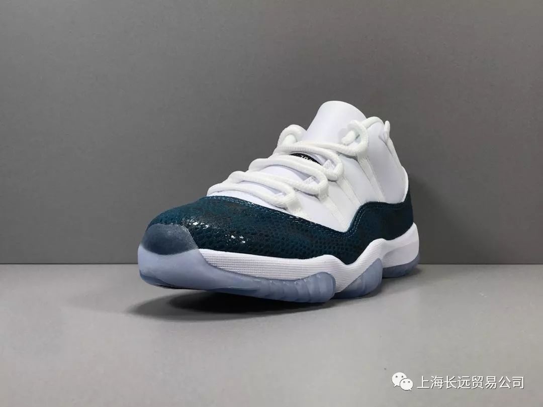 aj11白蛇retrolowle乔丹11代
