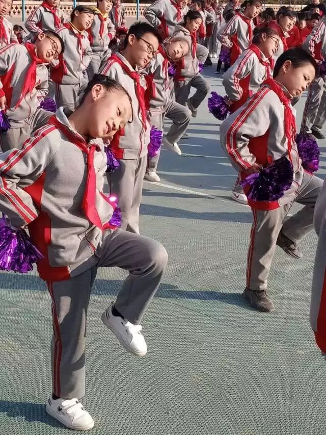 校园动态砂河第二小学举办首届啦啦操比赛