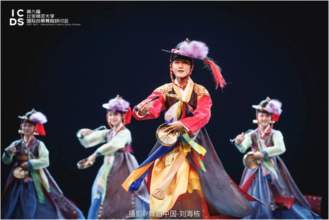 338110/ lee kyu sung213431/ shin jong eun3439