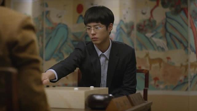 个更加贴切的形容词(不得不说,朴宝剑演绎李昌镐的神韵真的是太像了)