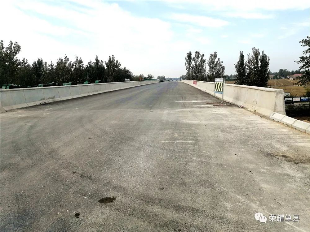 实拍单县高速公路进展情况