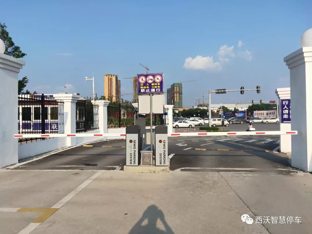 案例分享西沃x6系列无刷道闸