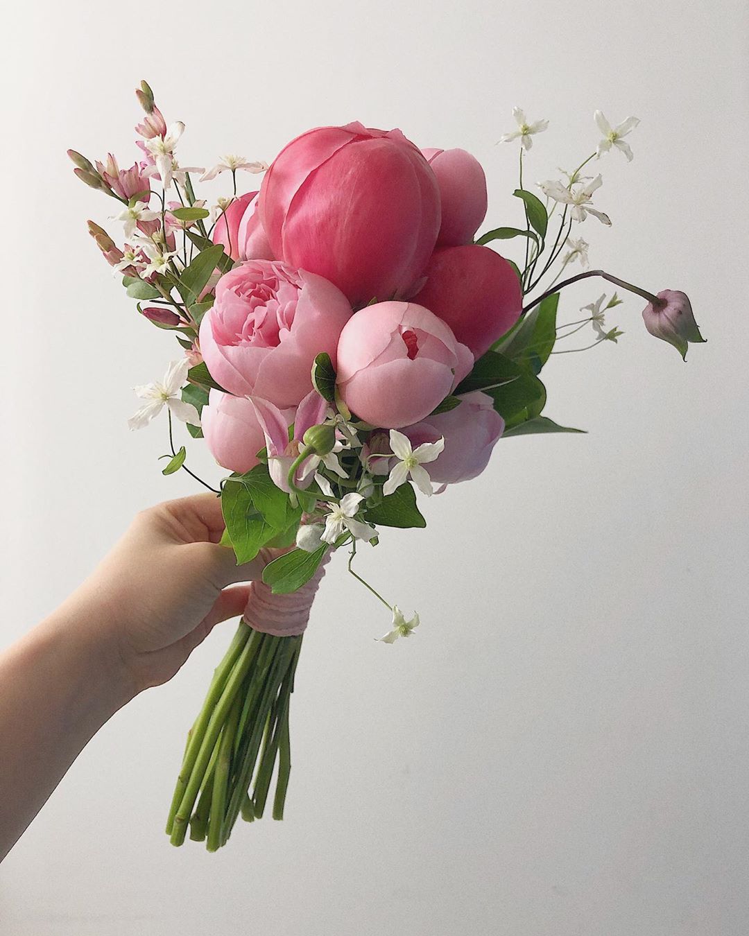 koreanbridalbouquet小巧精致的韩式新娘捧花体现温柔婉约气质