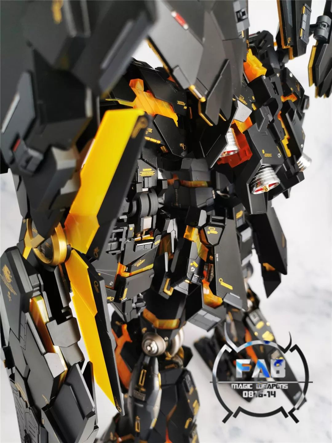 配合改件的pg报丧女妖制作黑金涂装的魅力