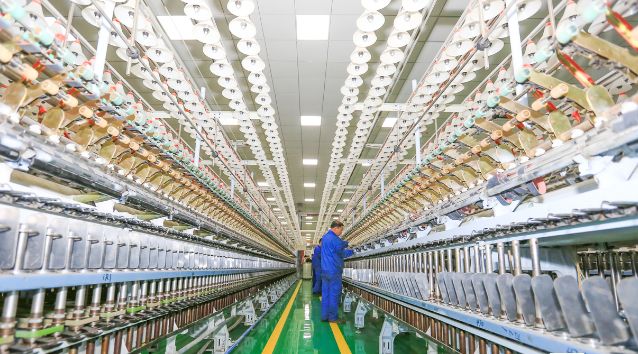 毕节市七星关区亚麻纺织厂生产车间.