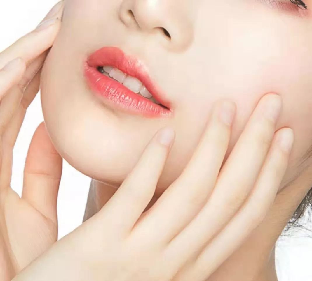 9元抢原价358元纯色美甲/日式蚕丝美睫/冰点脱毛(3选1)超值套餐~_睫毛