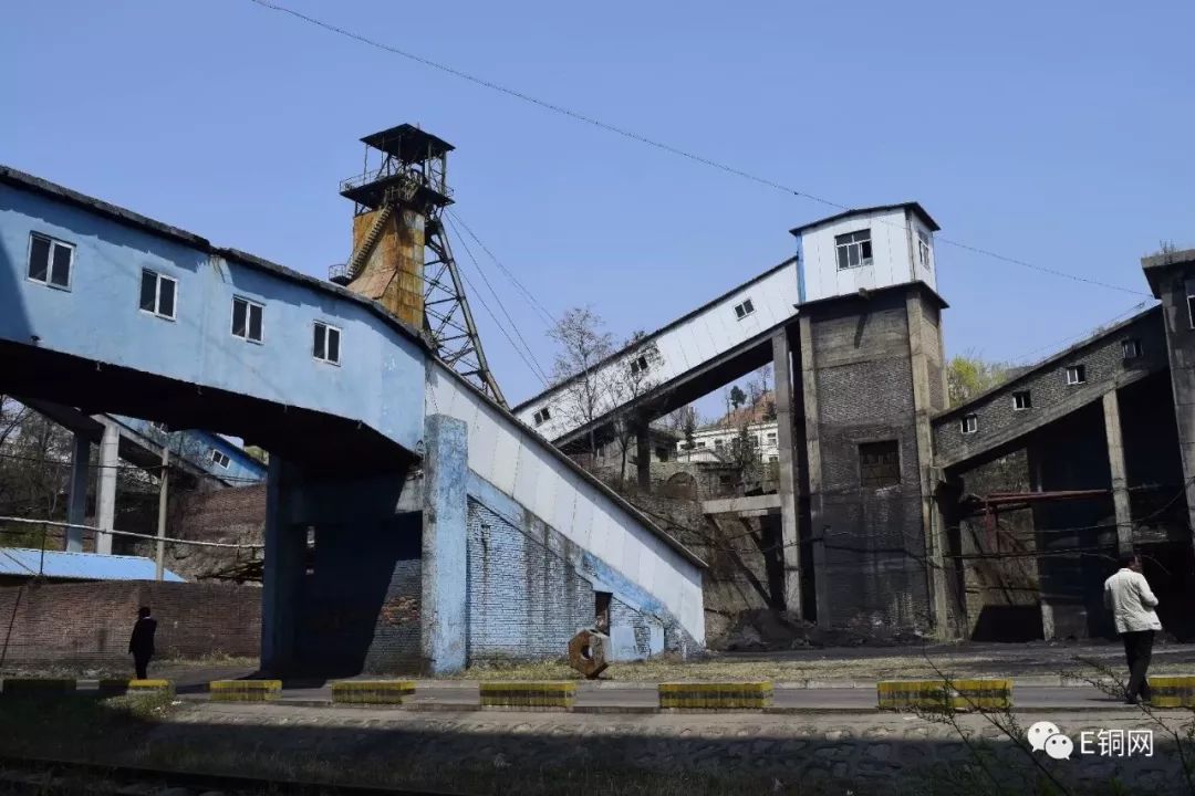 王石凹煤矿工业遗址一山一世界一石一行云