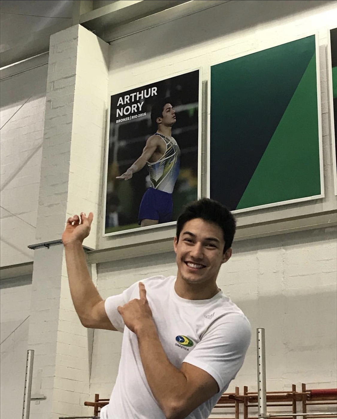 原创巴西吴彦祖军运会红遍微博的巴体操男孩你可以吗